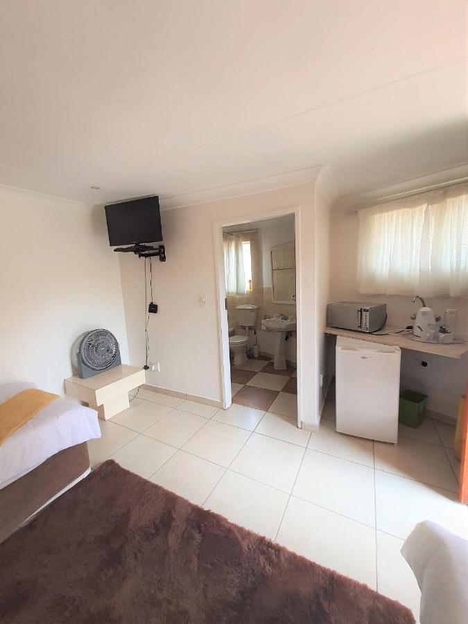 The Lionfish Guesthouse Pretoria Exterior photo